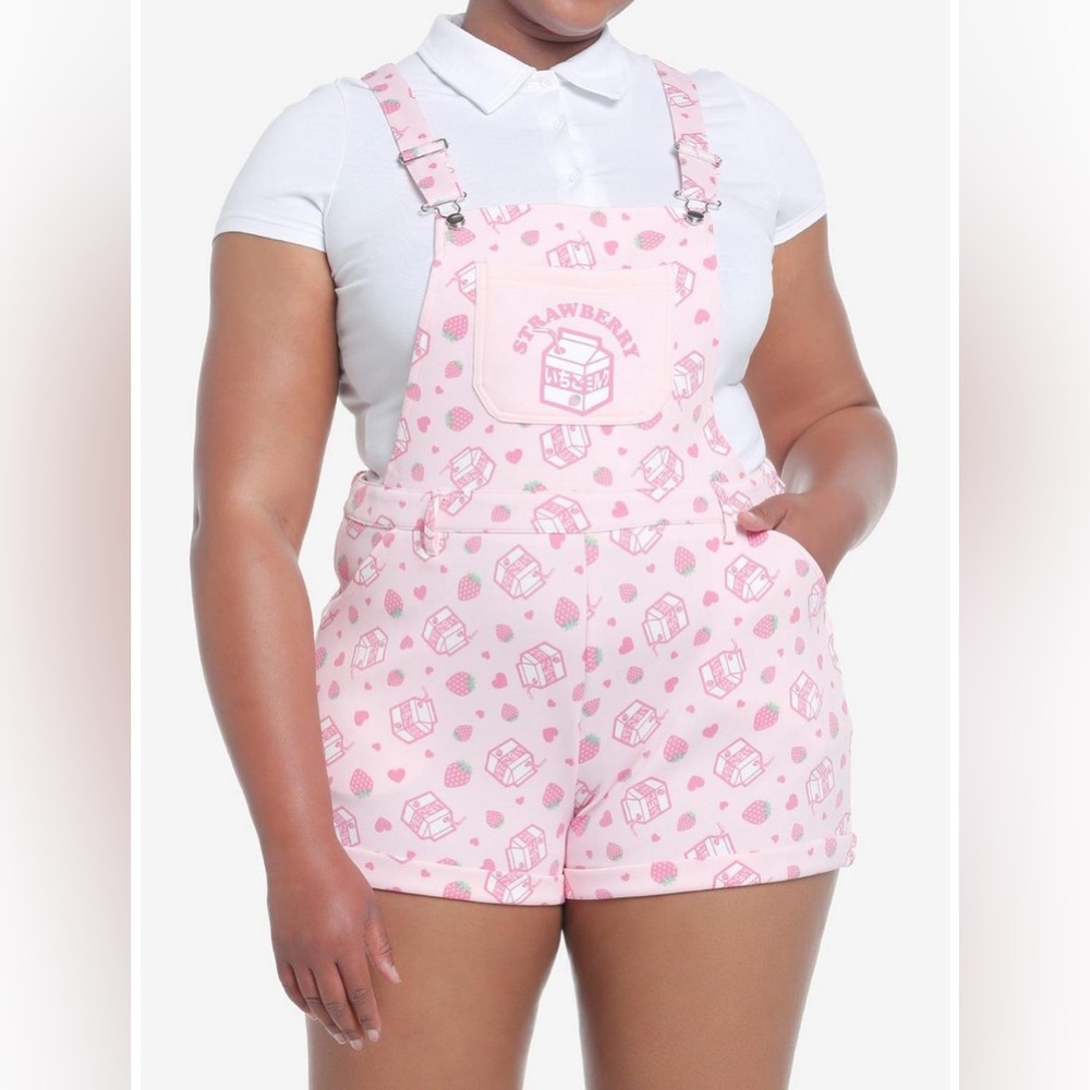 Hot Topic Sweet Society Strawberry Milk Shortalls, size Small